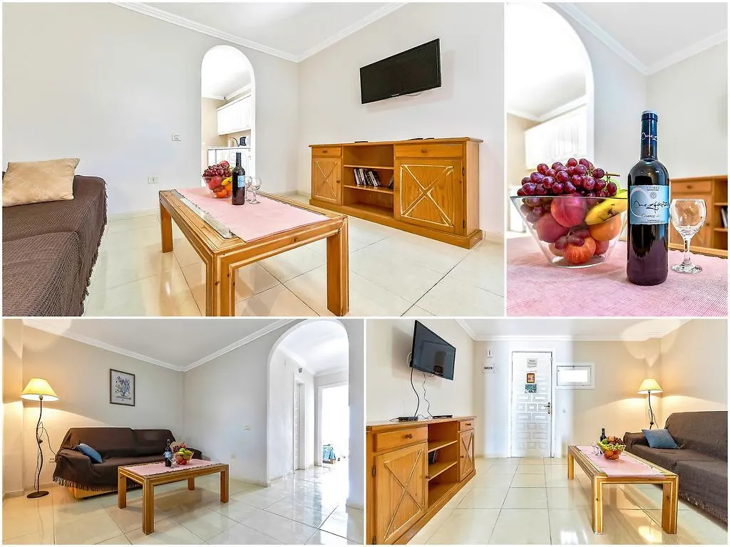 Apartment In Paraiso Royal 플라야데라스아메리카스 0*,  스페인